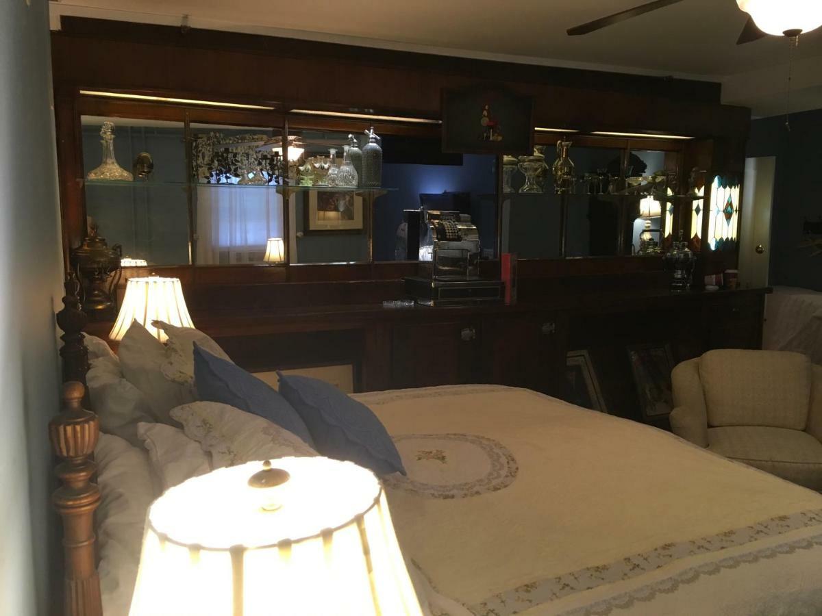 The Red Hook Country Inn, An "Old Rhinebeck" Bed & Breakfast Exterior photo